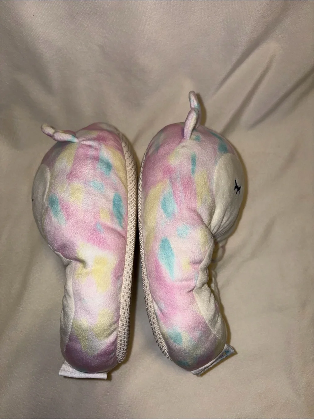 Squishmallows lesedi tie